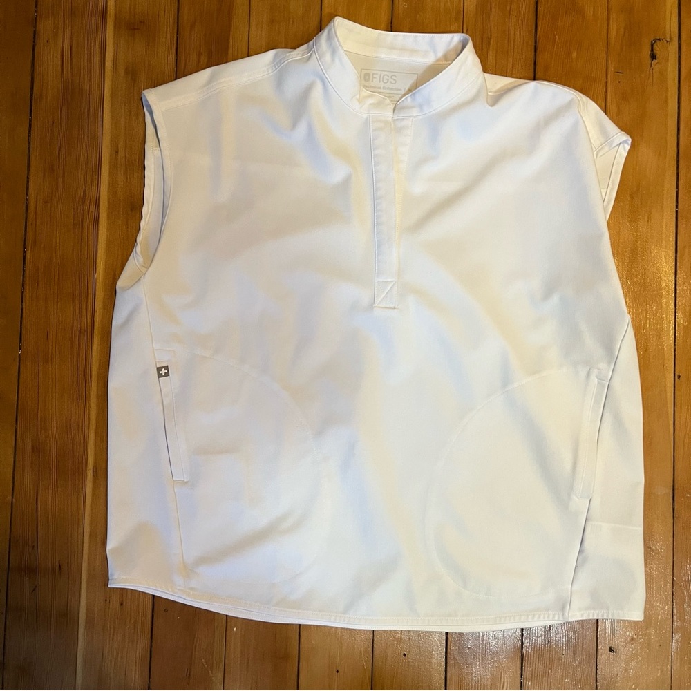 Figs optic white medium rafaela